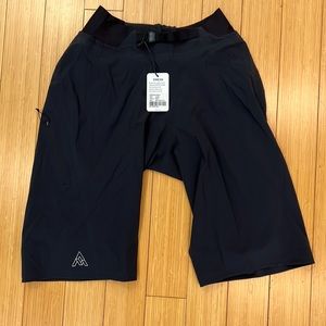 NWT 7Mesh Long Mountain Bike Over Shorts